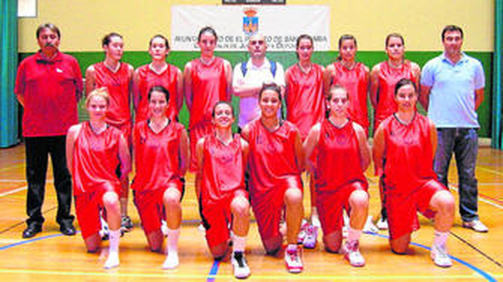 Plantilla del CB Portuense, flamante campeón de Andalucía junior femenino.