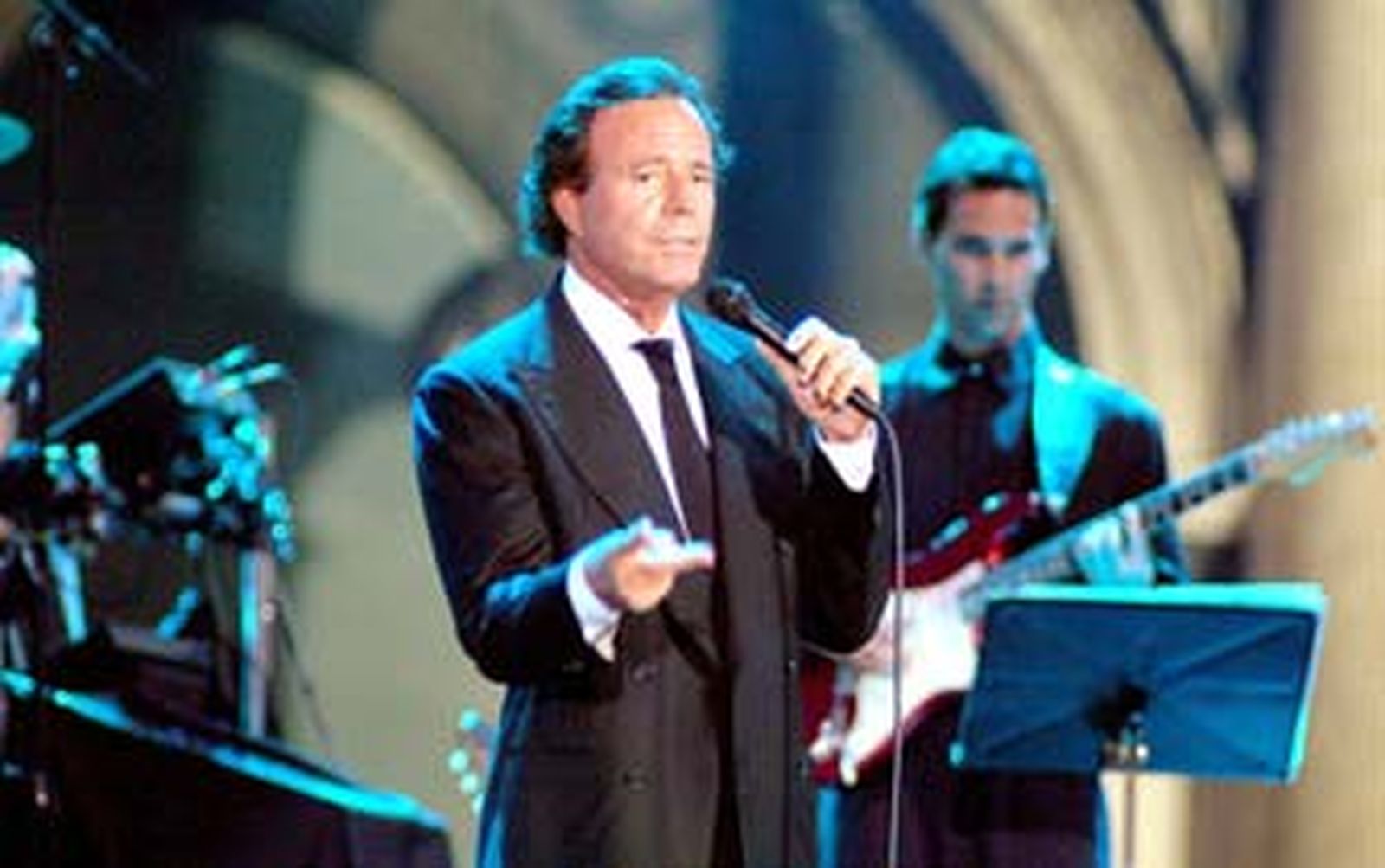 Julio Iglesias será nombrado Hijo Adoptivo de la Provincia