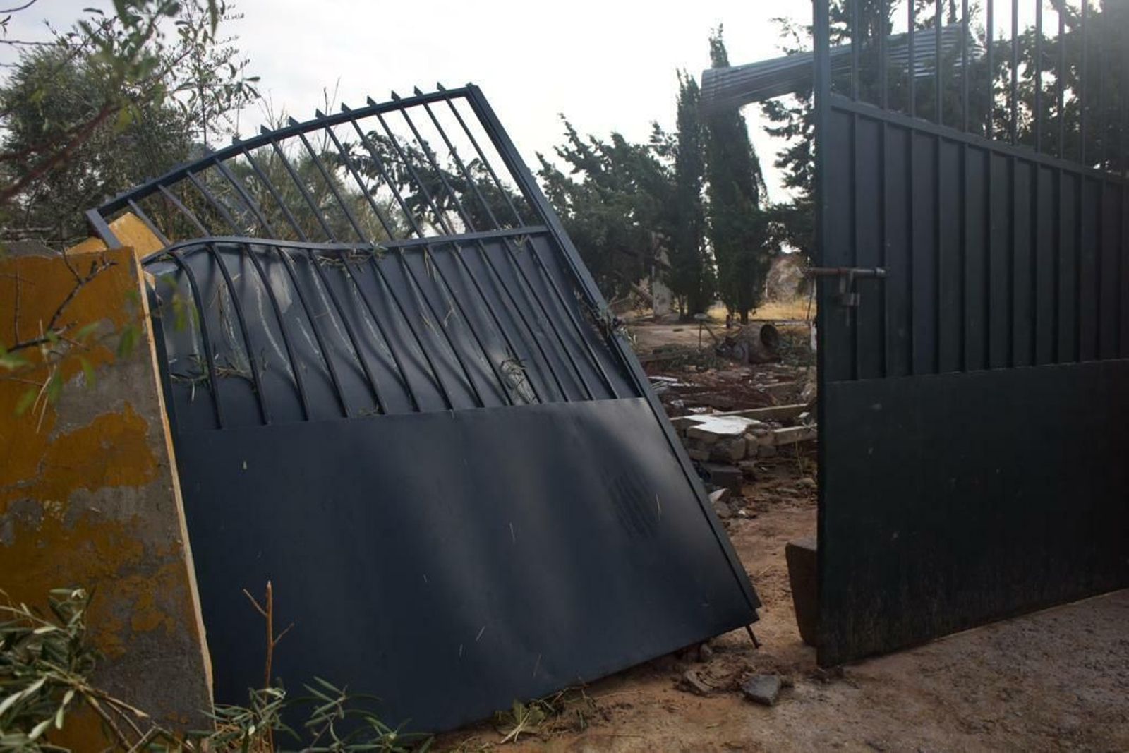 Fotos de los daños causados por los tornados en Campillos