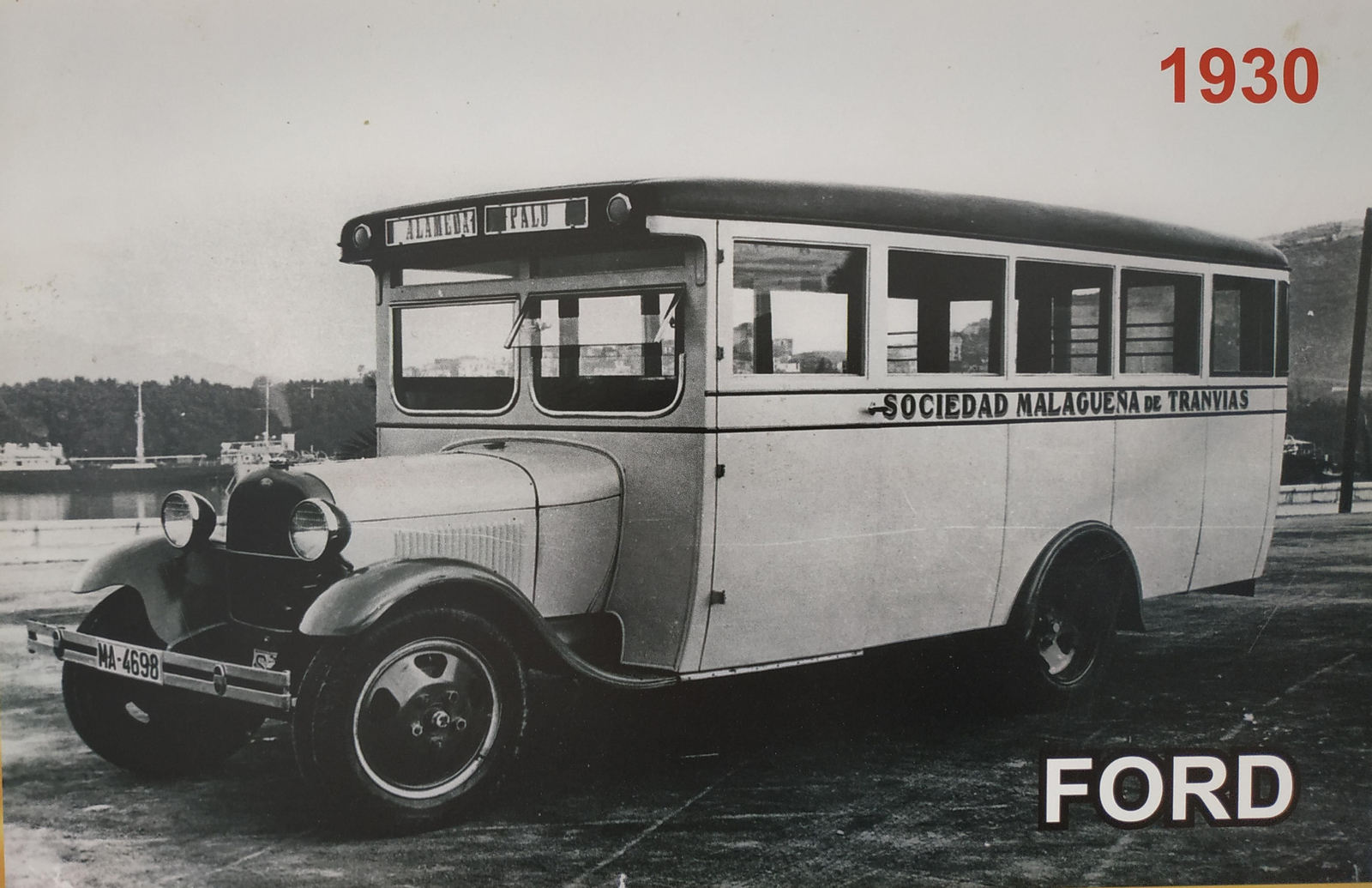 Fotos de los autobuses usados por la EMT de Málaga en sus 70 años de historia