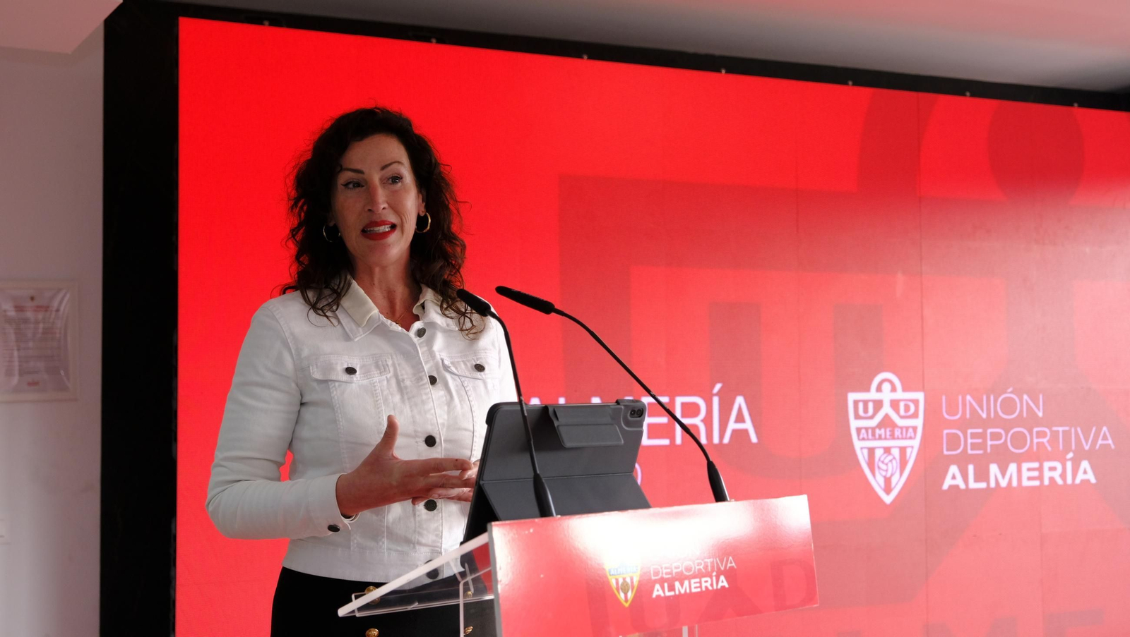 Presentación de la futura Ciudad Deportiva de la U.D. Almería, en imágenes