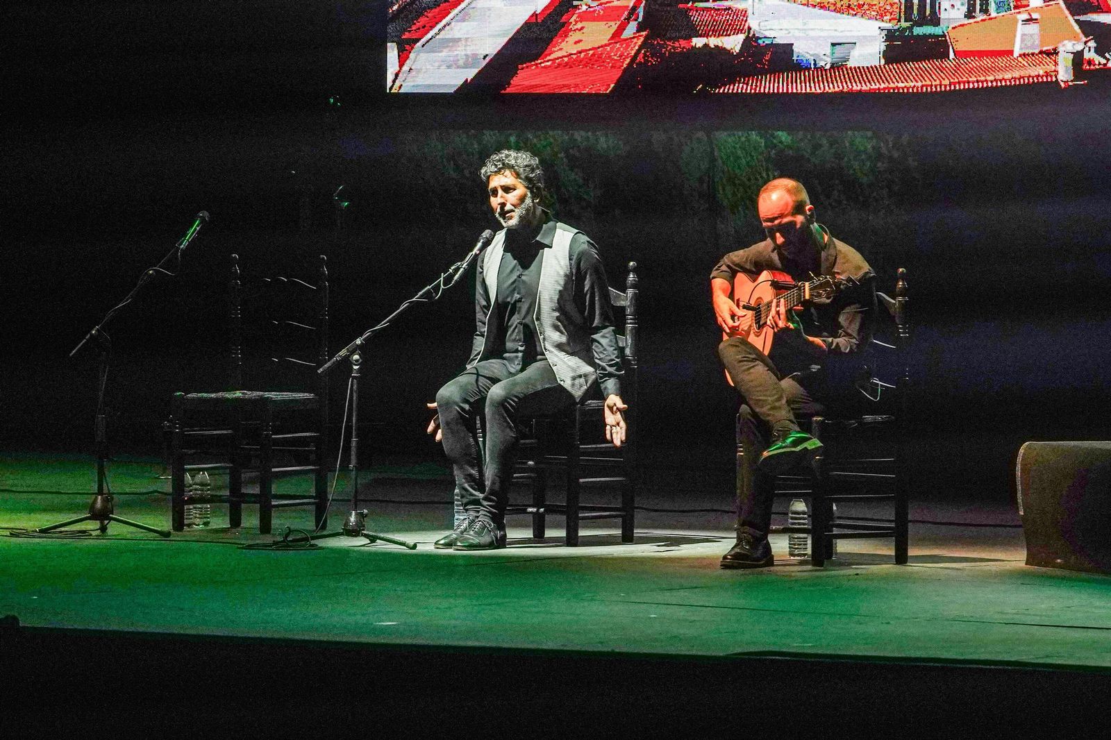 Arcángel hace vibrar el teatro del Generalife de Granada: las imágenes