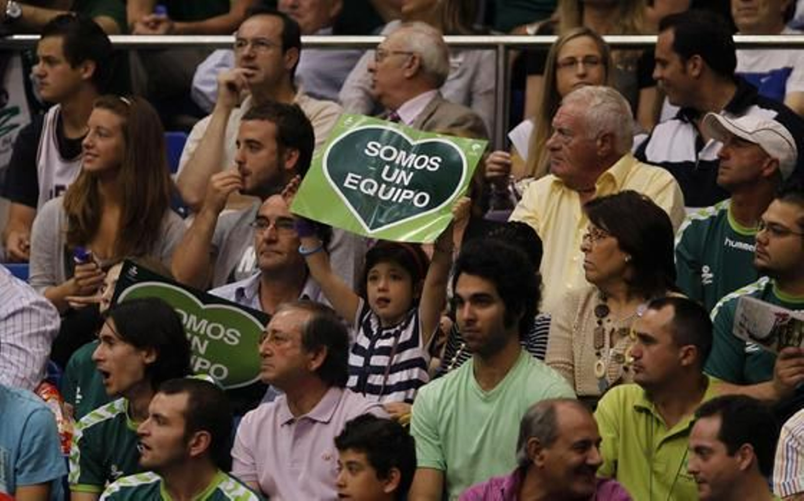 El Unicaja se mete en semifinales de los play-off de la ACB tras ganar en dos partidos al Power Electronics Valencia. / Sergio Camacho