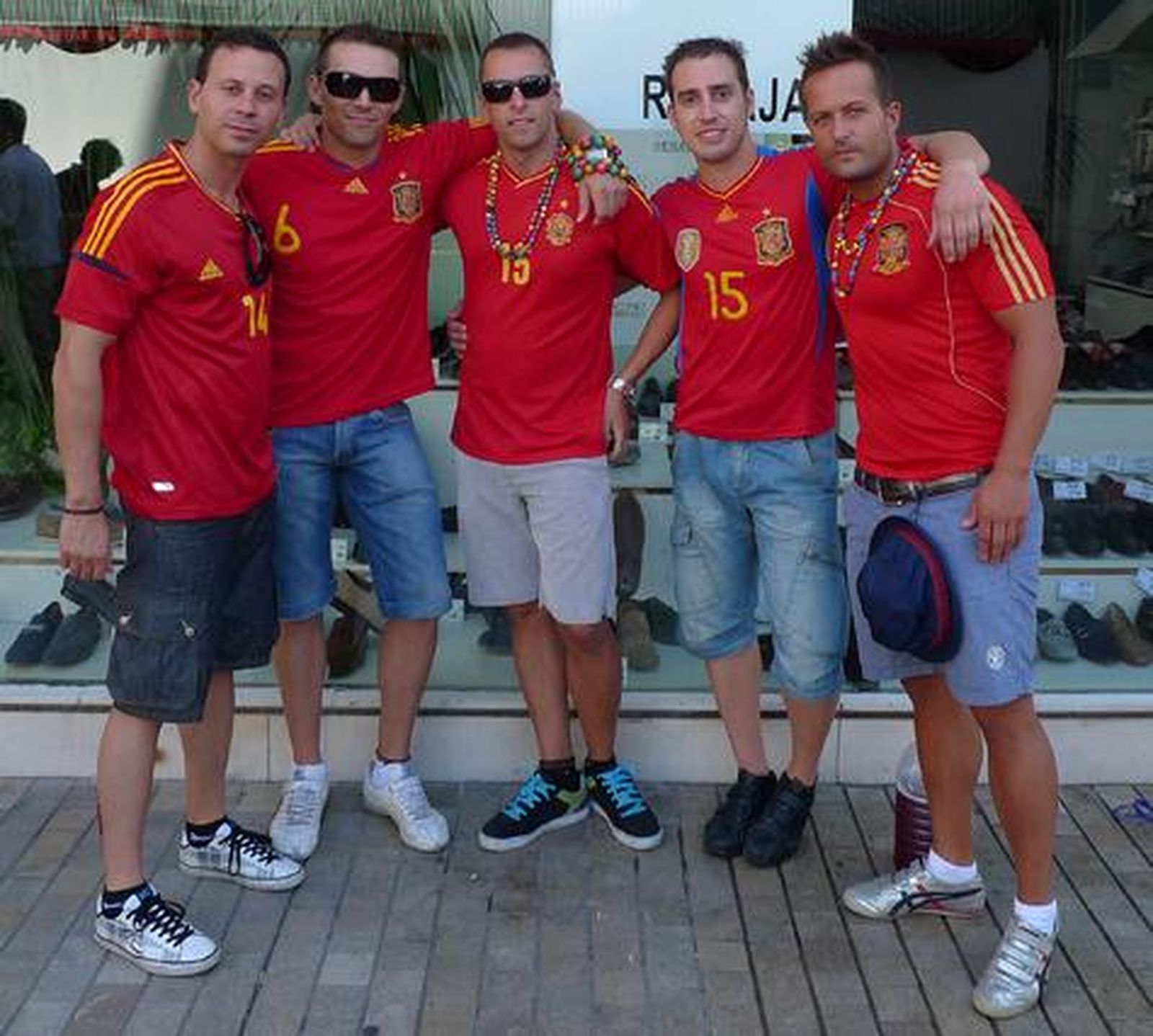 Jolgorio en el Centro y tradición en el Real

Foto: Sergio Camacho-Javier Albiñana