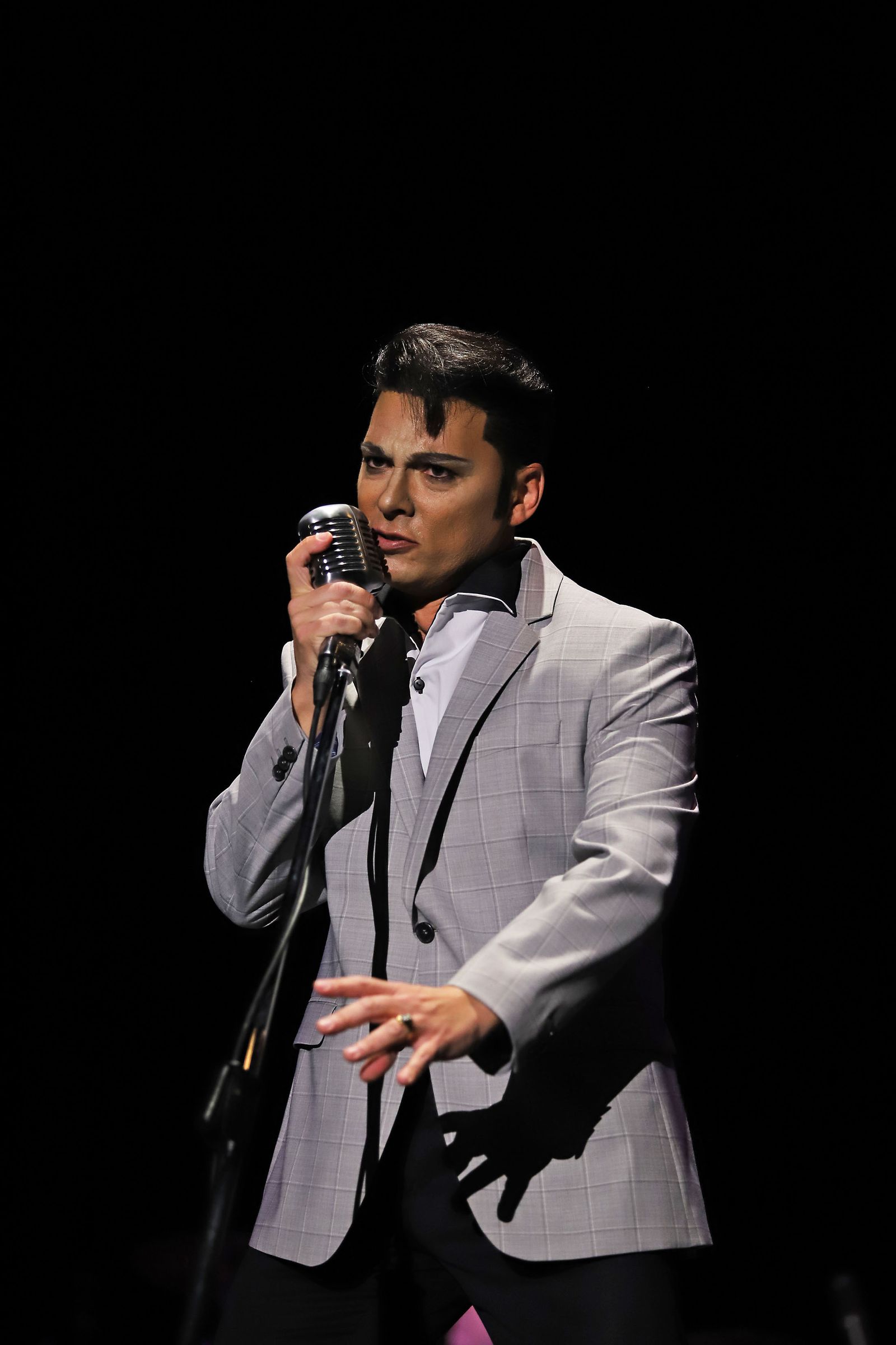 Imágenes del concierto 'Elvis Dreams' en la Casa Colón de Huelva