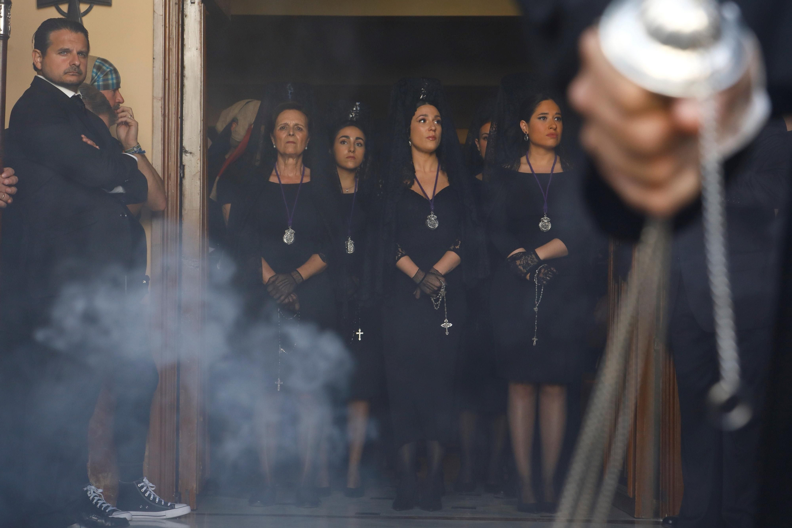 Jueves Santo en Córdoba: la procesión del Nazareno, en imágenes