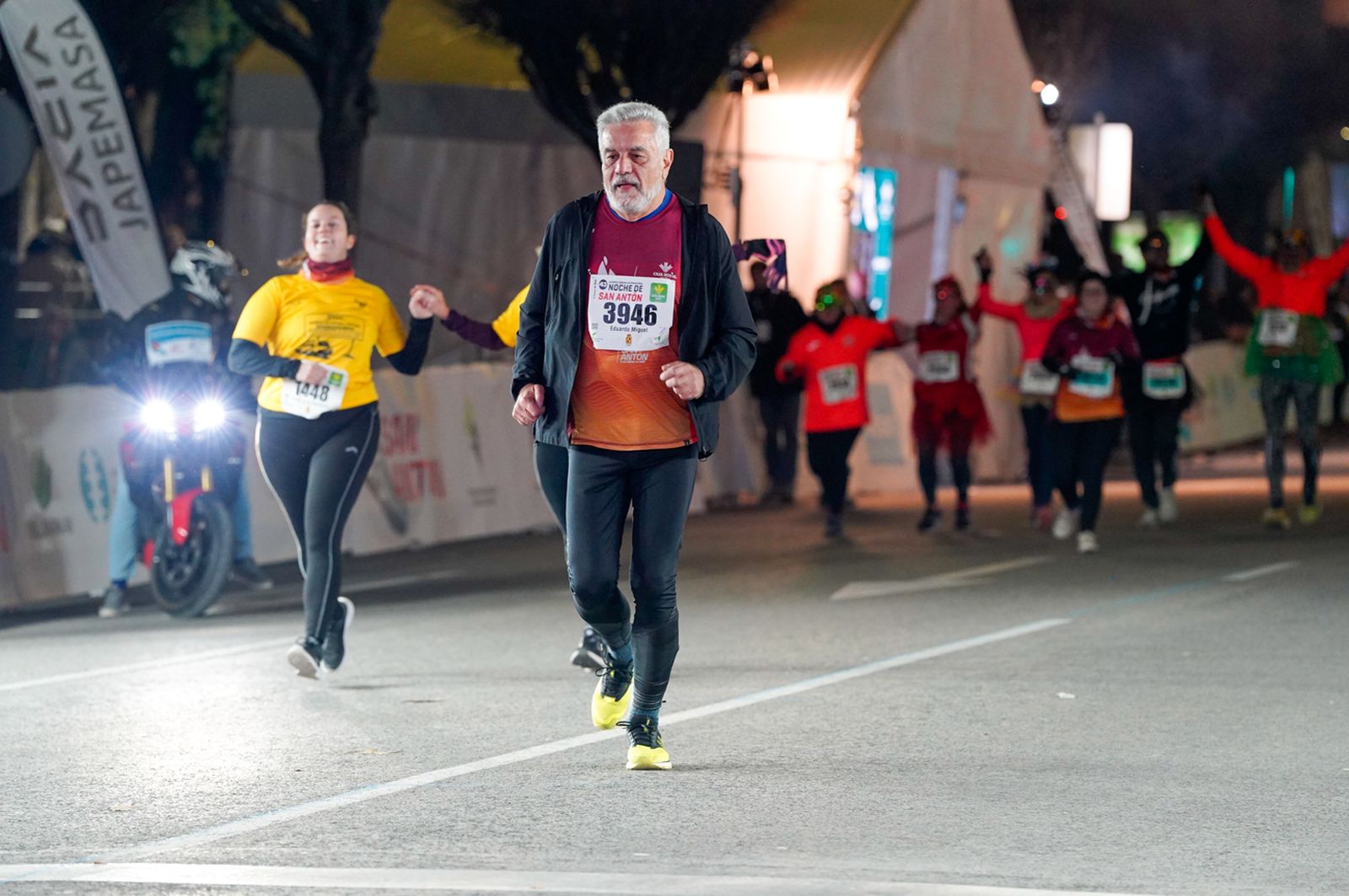 En imágenes: búscate en tu llegada a meta de la Carrera de San Antón 2026 (5)