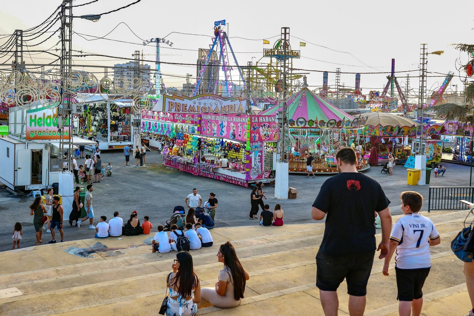 Imágenes de las primeras horas de la Feria del Corpus 2025