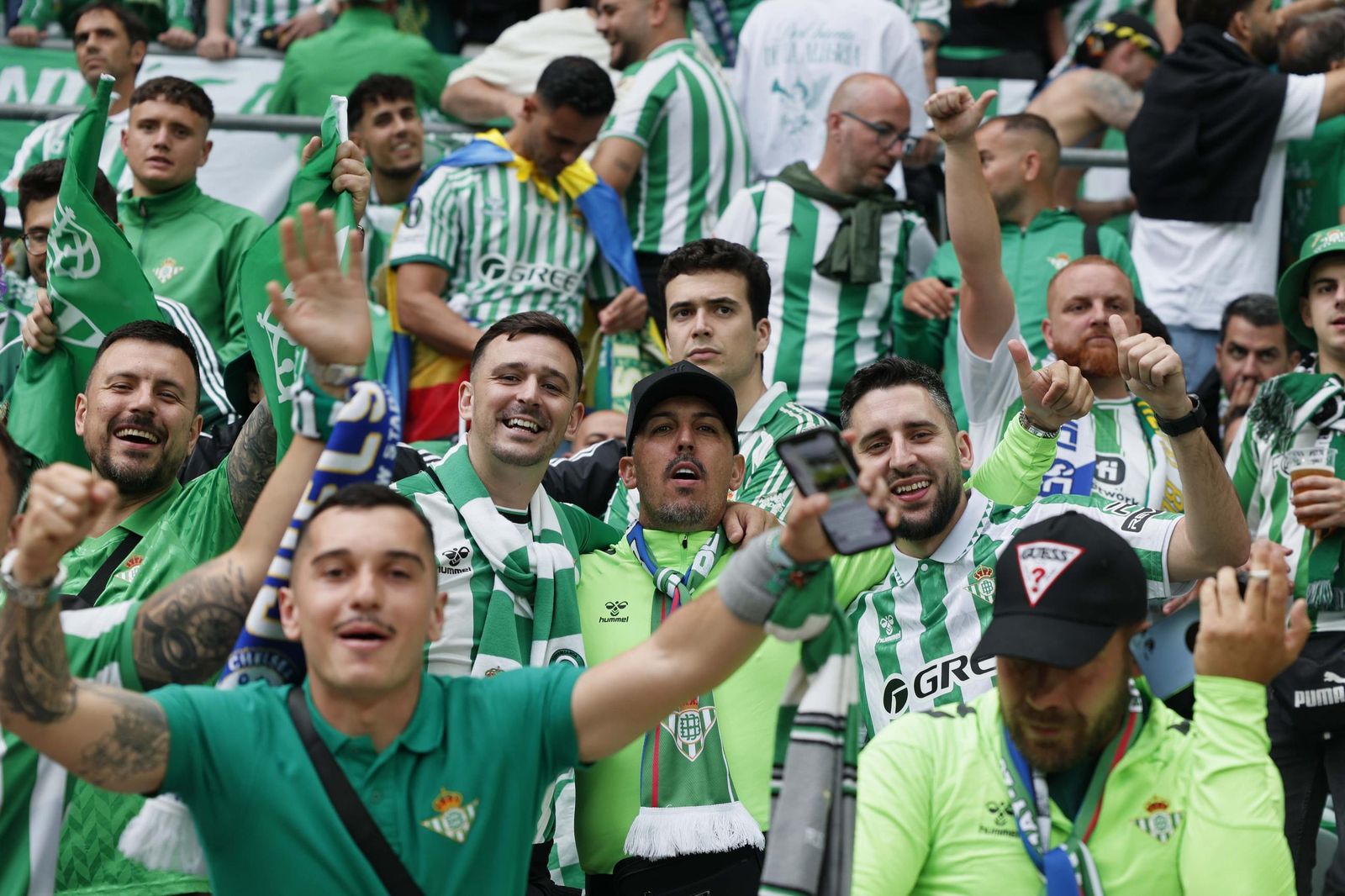 La afición del Betis en la final de la Conference League
