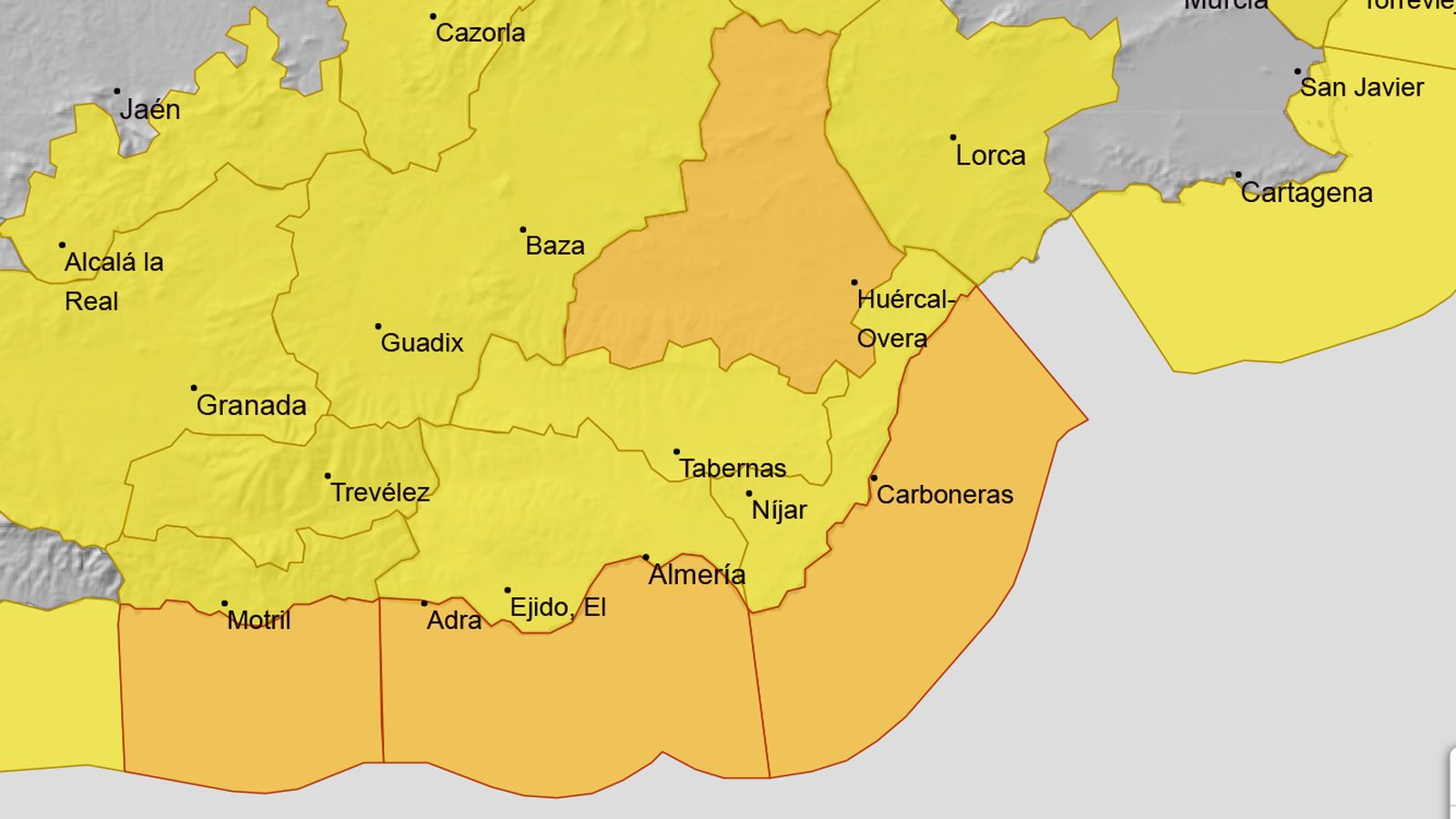 Alertas por viento y oleaje en la provincia de Almería para el domingo 25 de enero.