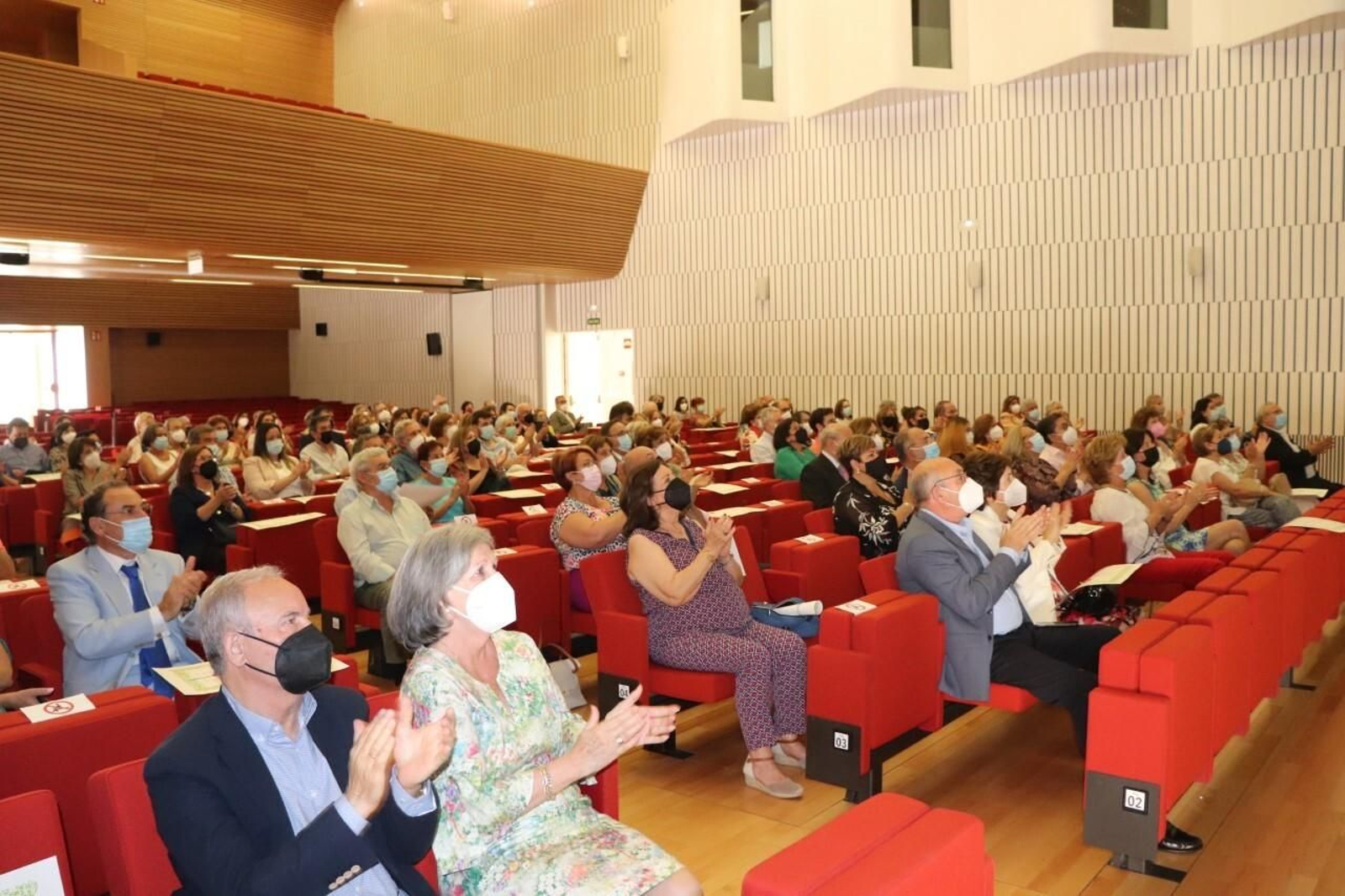 Momento del homenaje a la sanitaria Nanda Casado fallecida por covid. Momento del homenaje a la sanitaria Nanda Casado fallecida por covid.