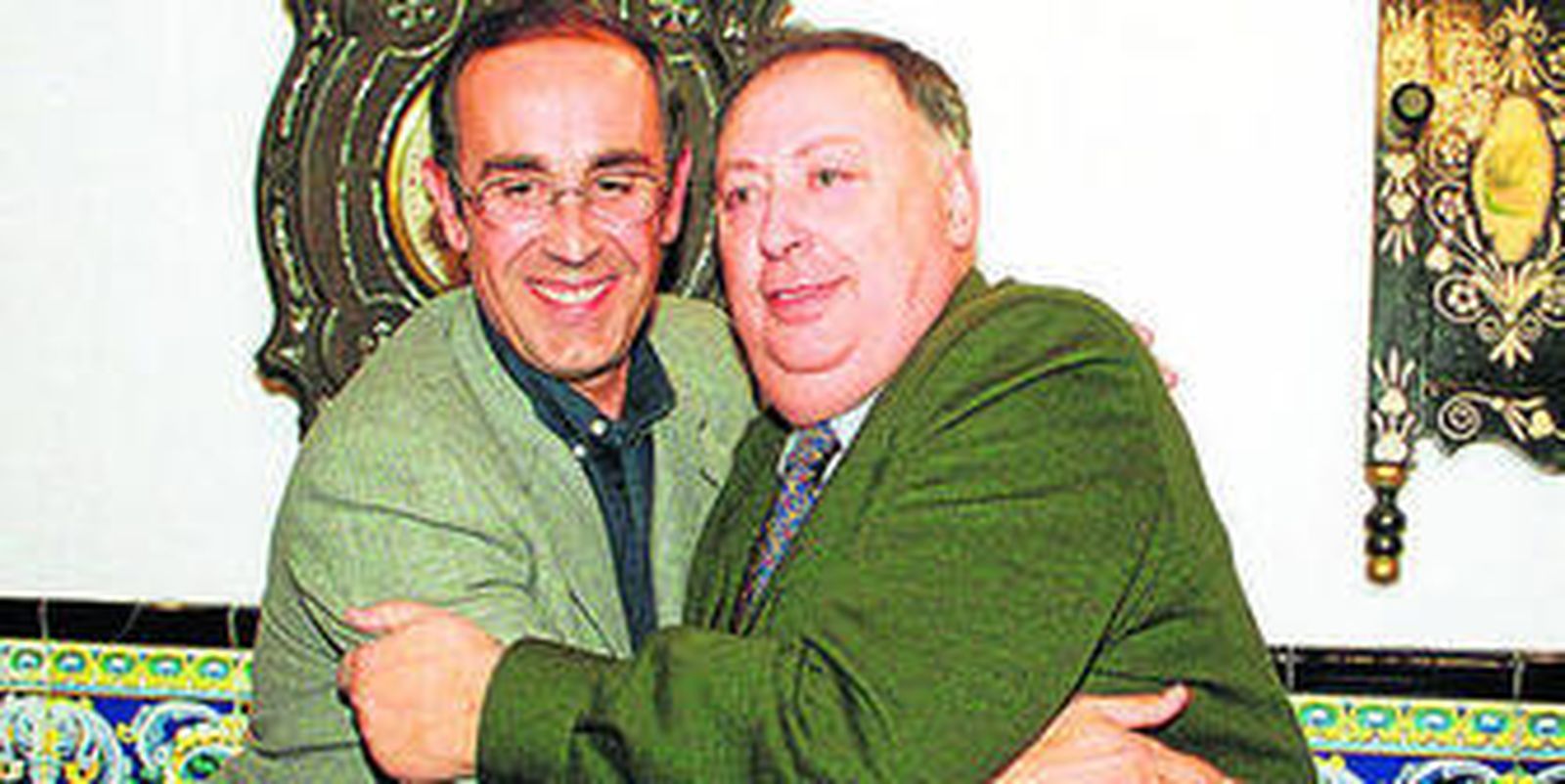 José Párraga (PSOE) y Manuel Morilla (PP), en diciembre de 1999.