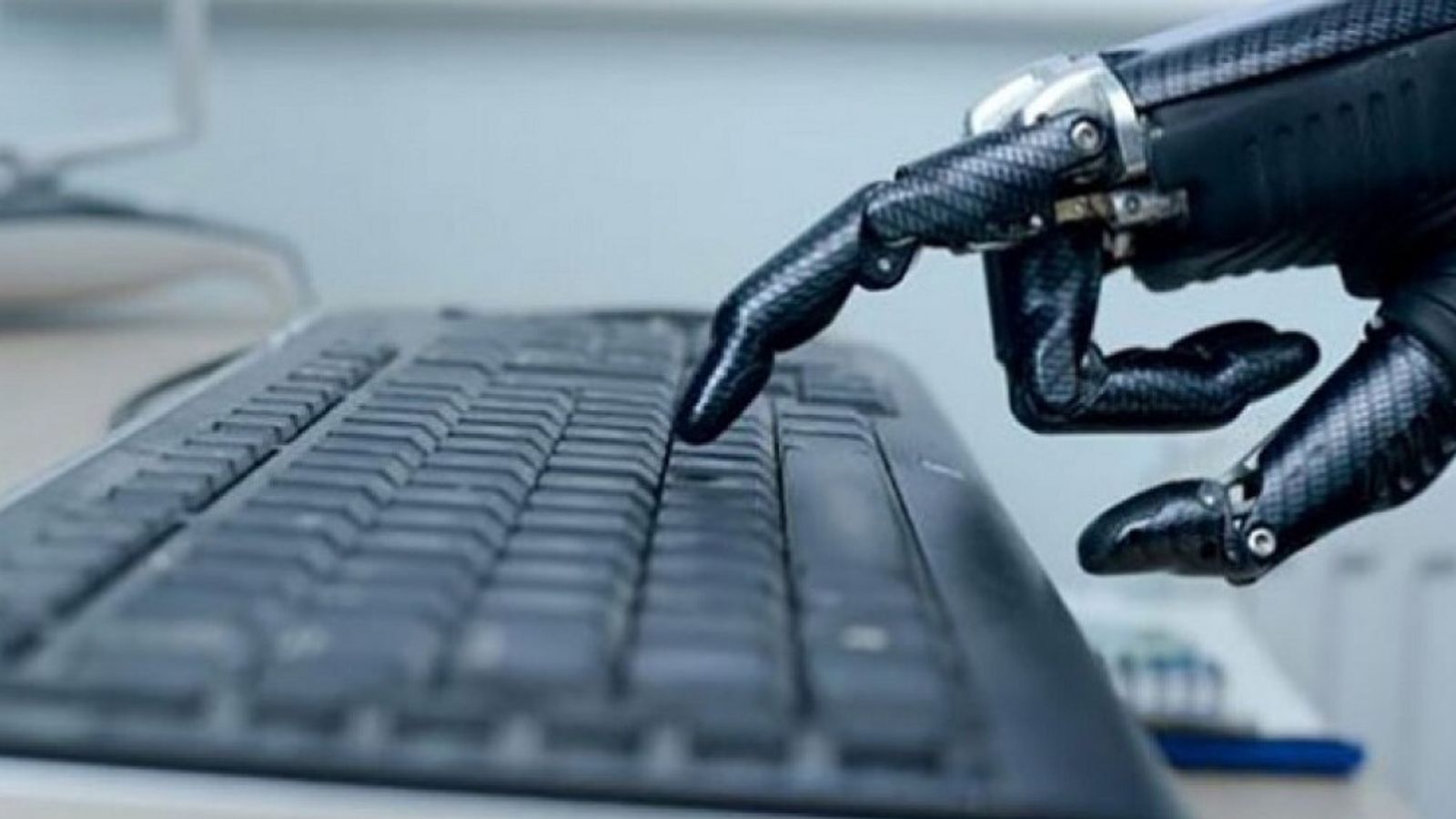 La presencia de la la inteligencia artificial en las redacciones es cada vez más constante.