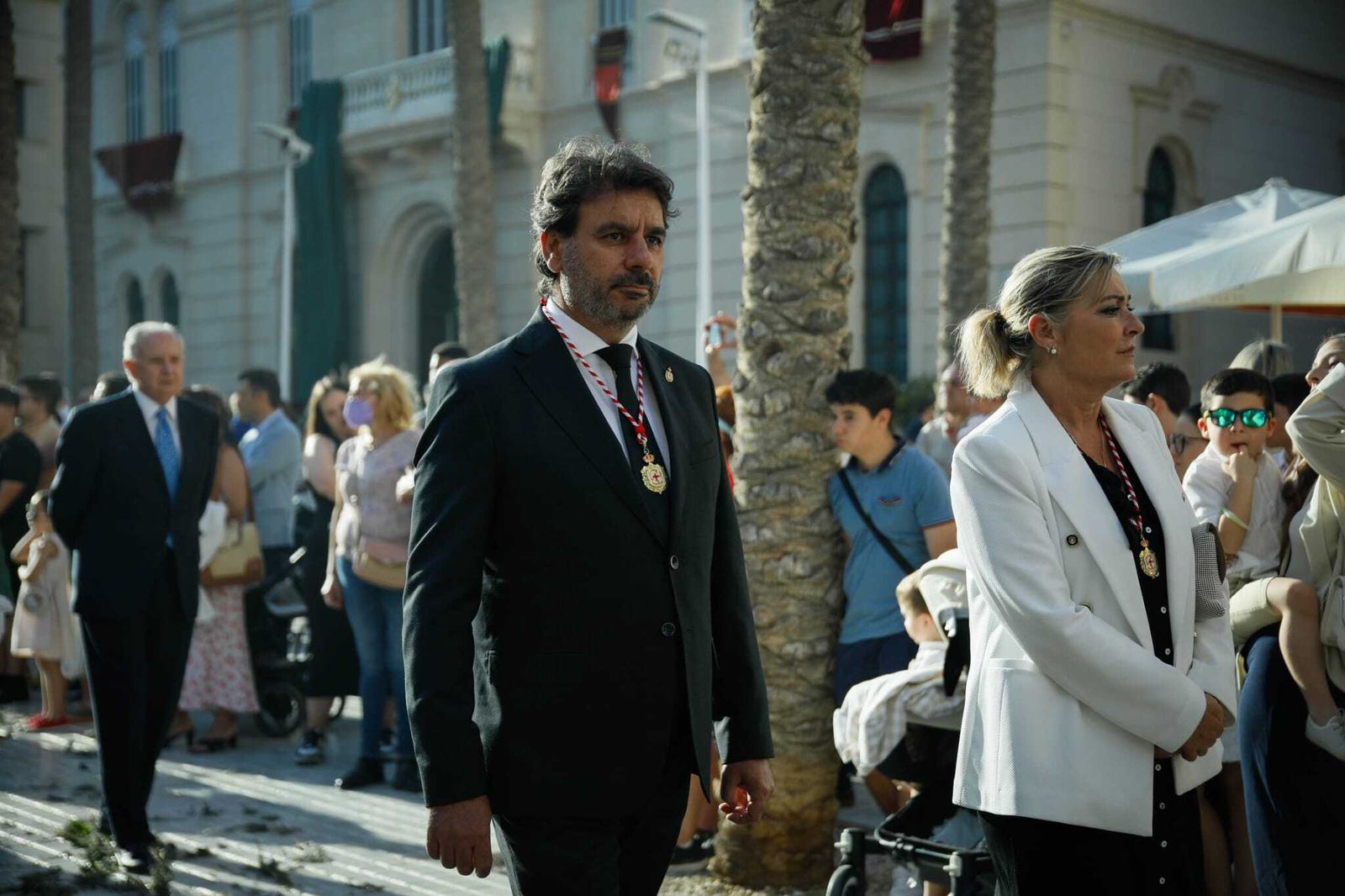 Imágenes de la procesión del Corpus Christi en Almería: así han sido la misa y la posterior marcha por la capital