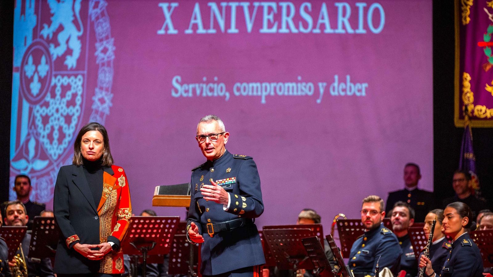 Homenaje al Rey en forma de concierto: la banda de Tercio Sur conmemora el X aniversario del reinado de Felipe VI Homenaje al Rey en forma de concierto: la banda de Tercio Sur conmemora el X aniversario del reinado de Felipe VI