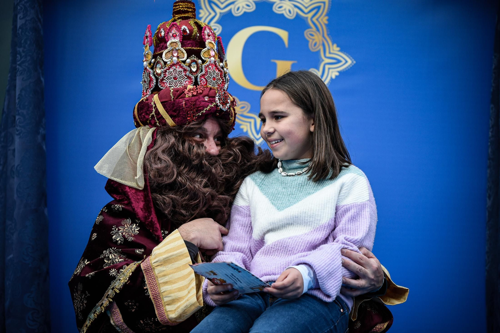 Imágenes de la entrega de cartas a SSMM Los Reyes Magos en el Ayuntamiento