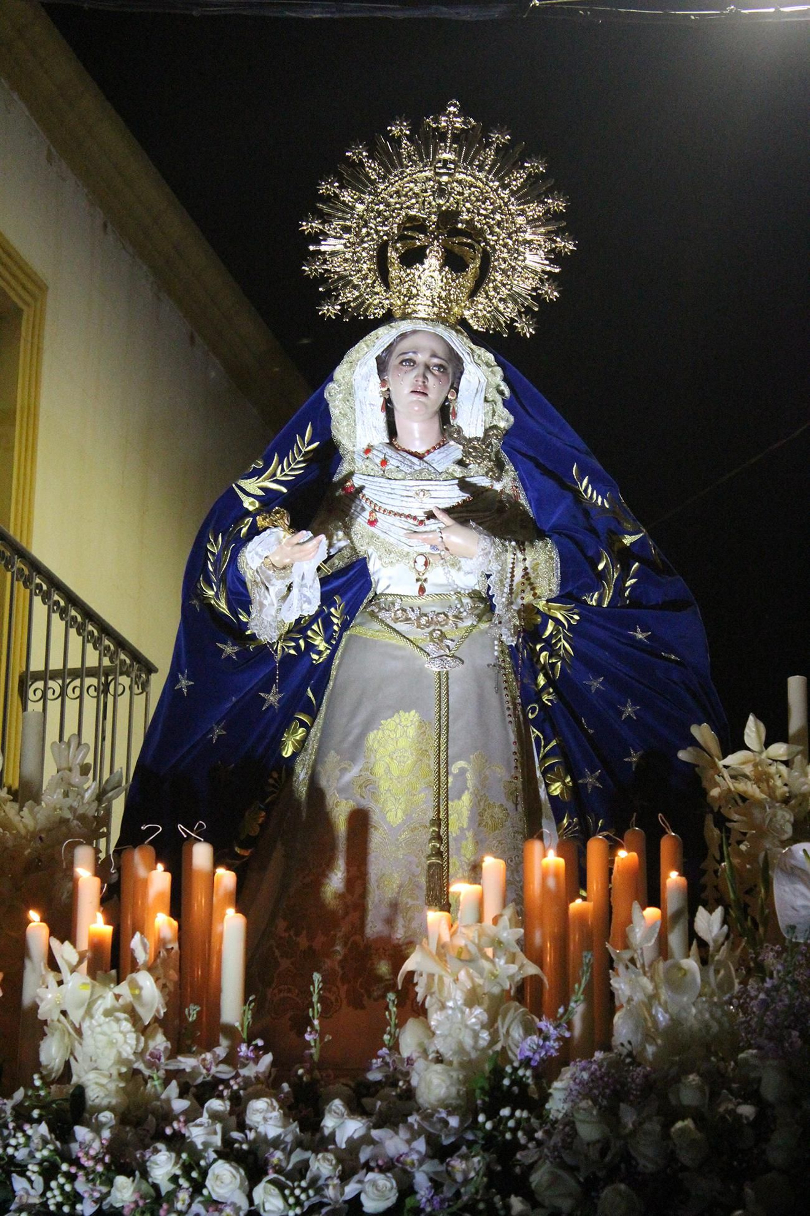 Las mejores imágenes de la procesión del Martes Santo en Vera