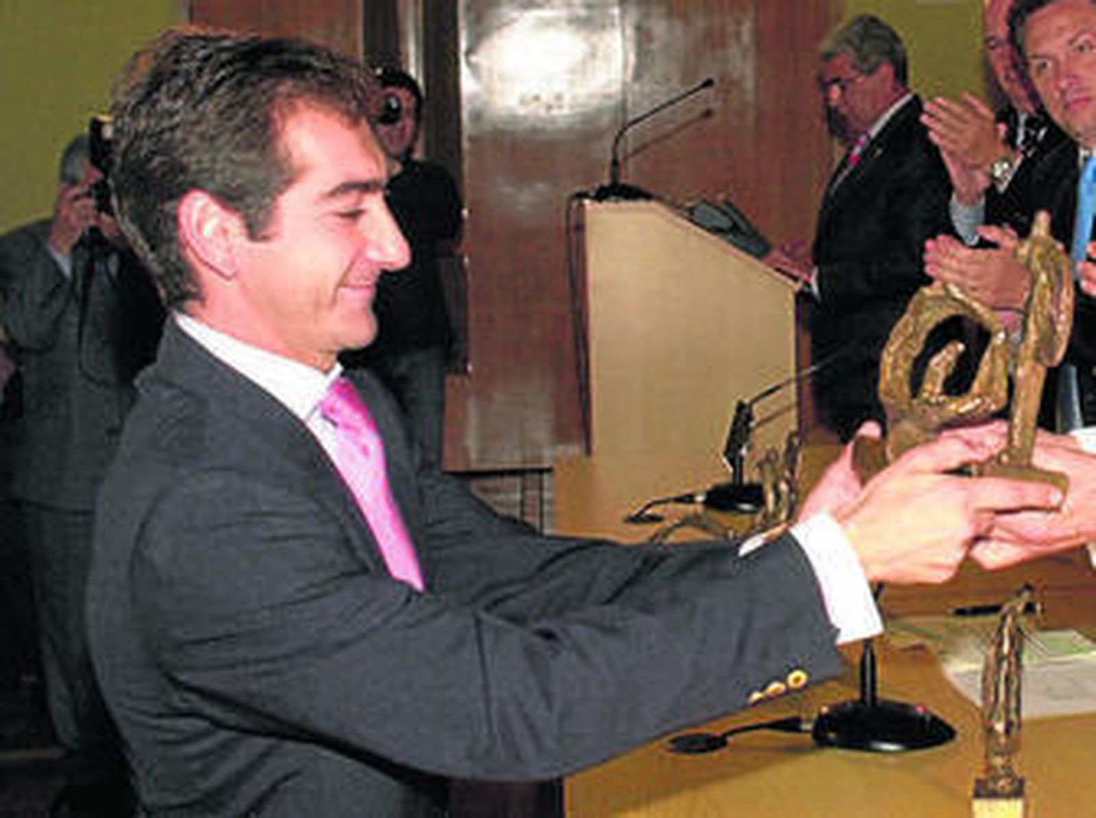 Uno de los instantes de la cogida sufrida el pasado Domingo de Resurrección.