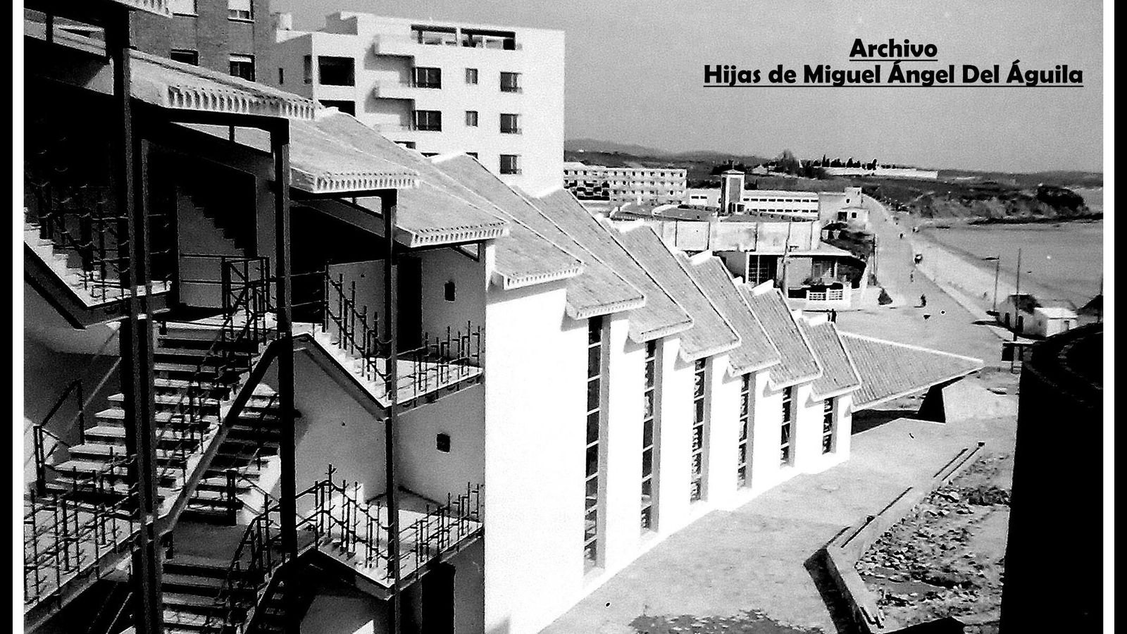 Actual Escuela de Arte, durante su construcción.