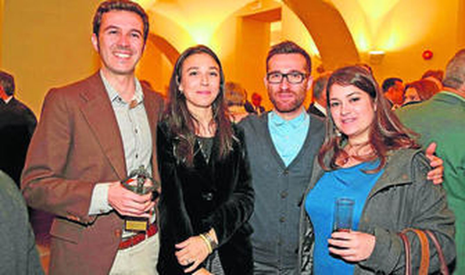 Jesús Quintanilla, primero por la izquierda, junto a sus compañeros de la empresa Nariz Estudio.