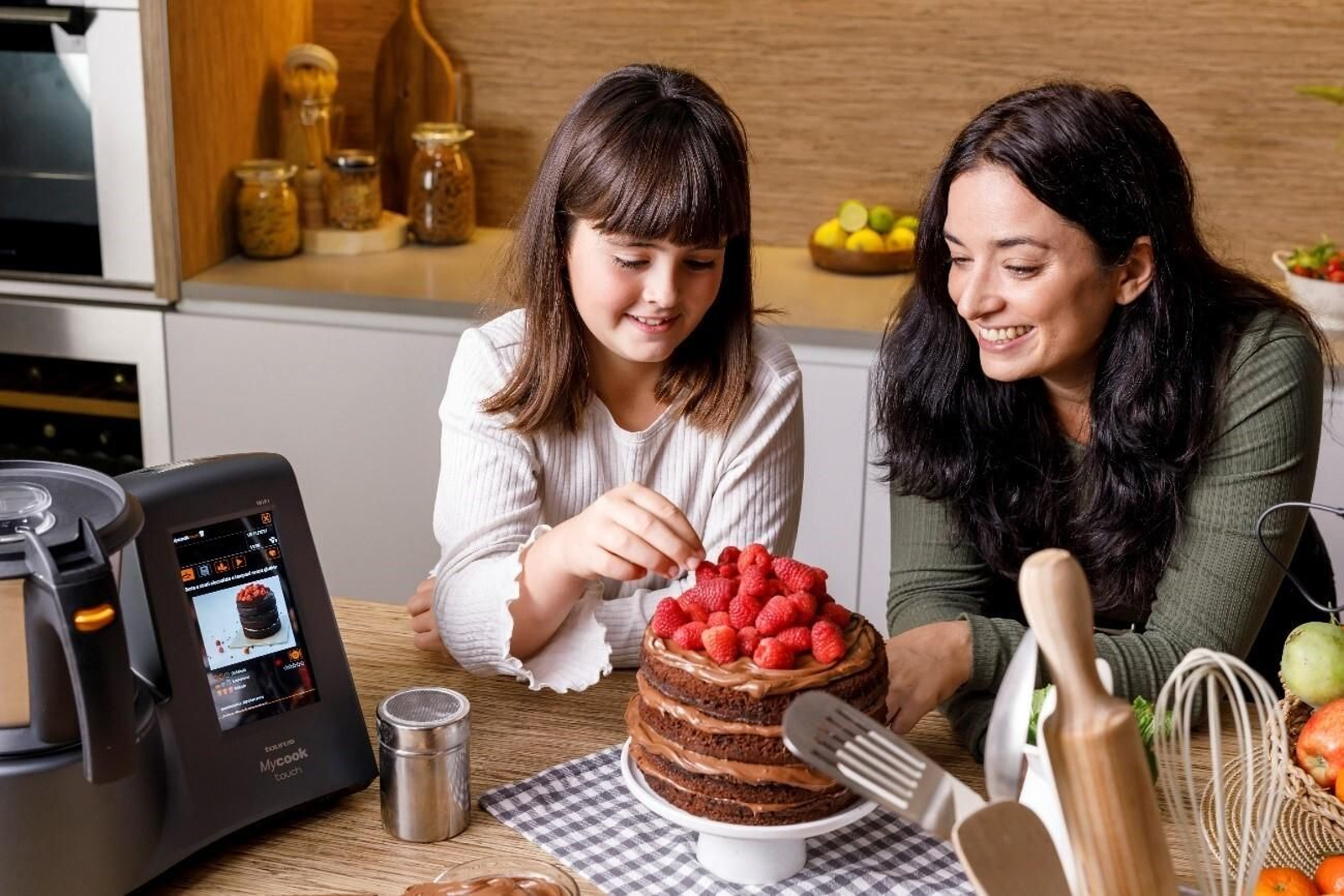 Sorprende a los tuyos ahorrando tiempo y comiendo sano con el robot de cocina Mycook Touch