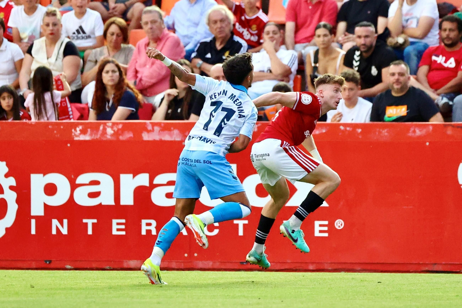 Así fue la locura del ascenso del Málaga CF en Tarragona