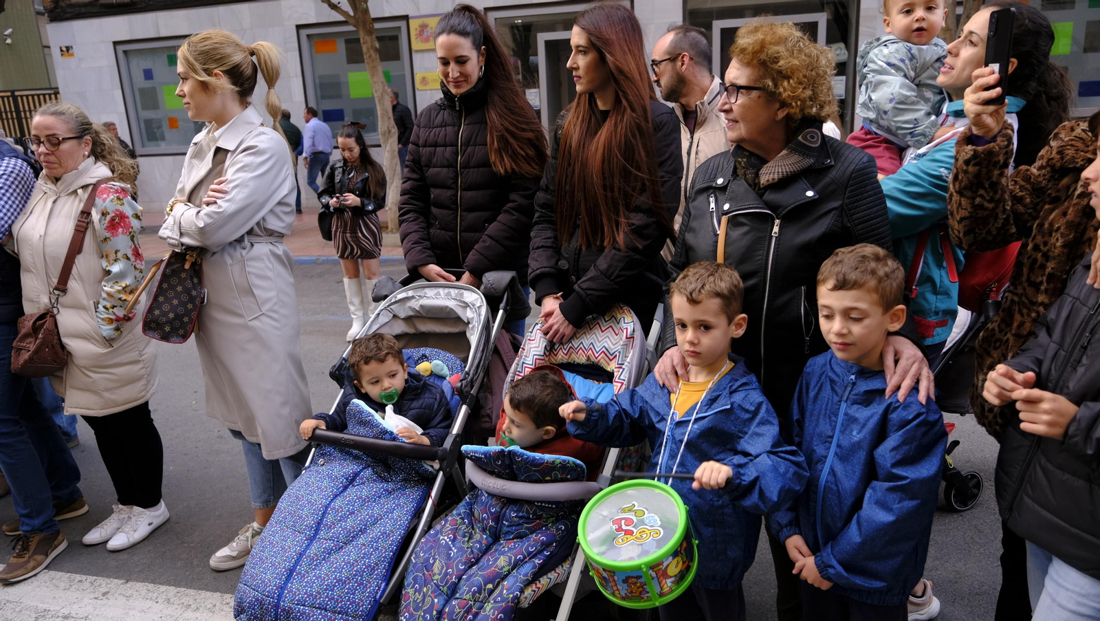 Pasión vuelve a su Iglesia de Santa Teresa azotada por la lluvia
