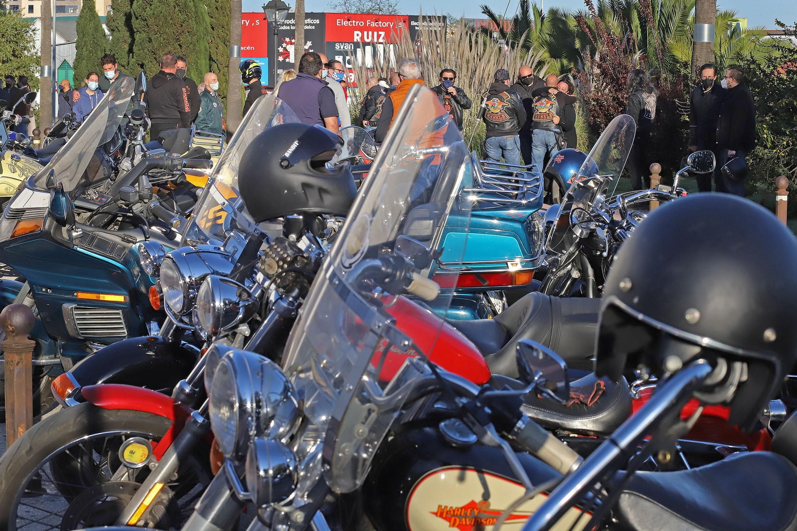 Caravana motera en homenaje a Carlos Ruiz