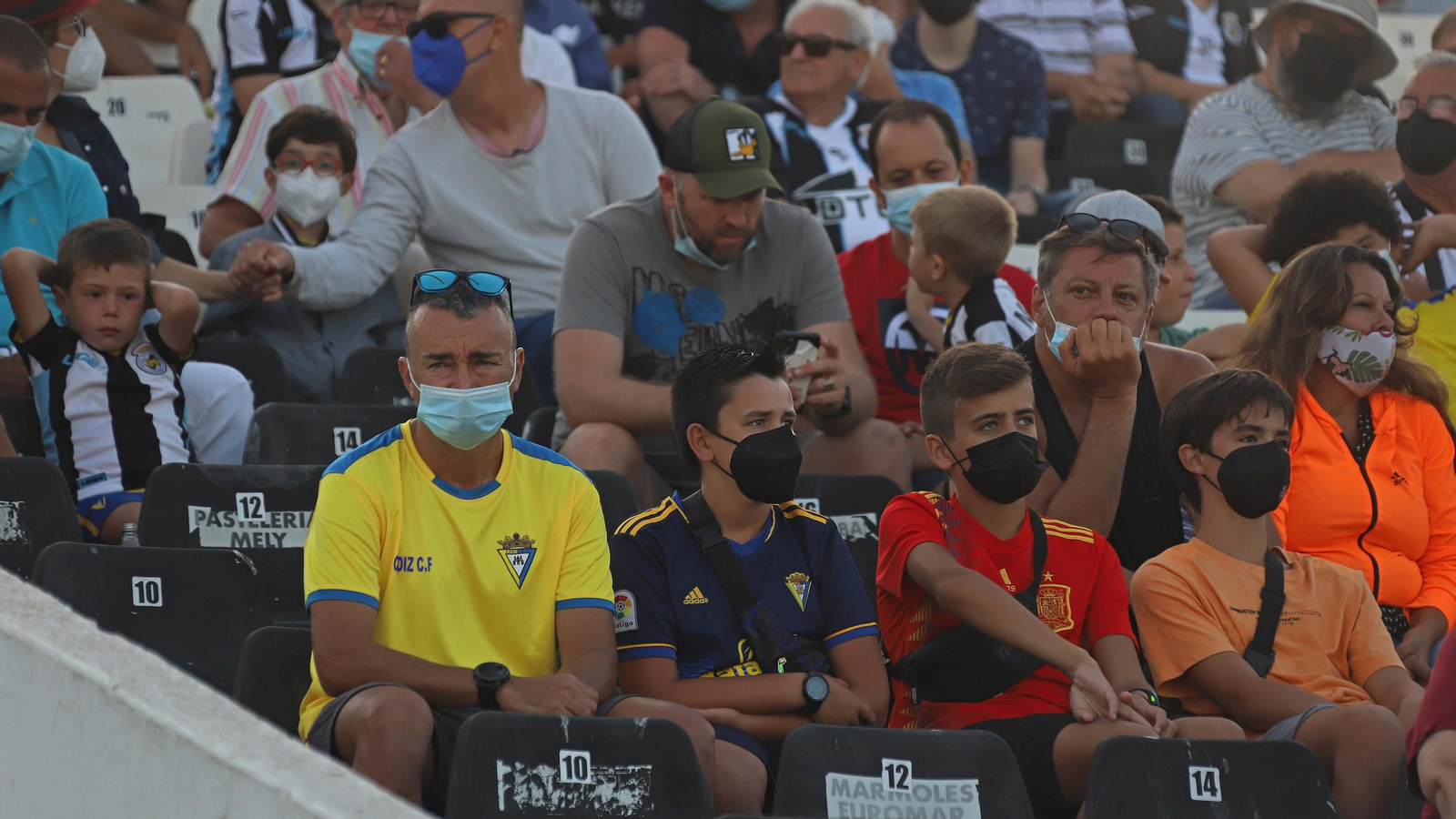 Las mejores fotos del Balona - Cádiz en La Línea