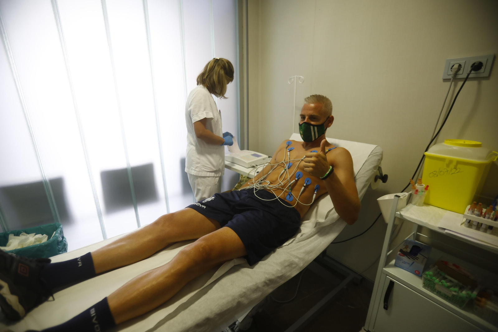 Las imágenes de los reconocimientos médicos del Córdoba Futsal