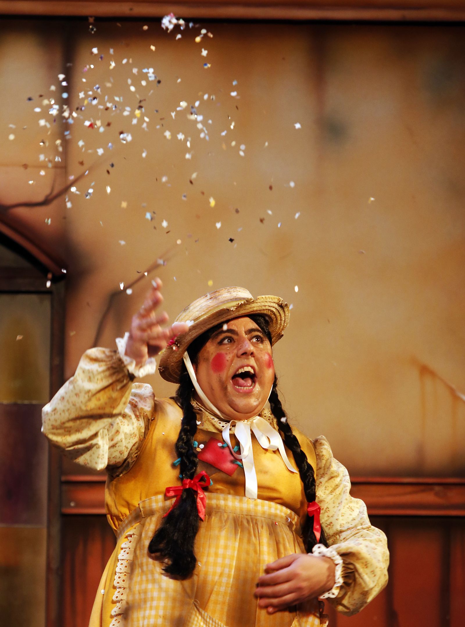 Las imágenes de la decimocuarta función clasificatoria