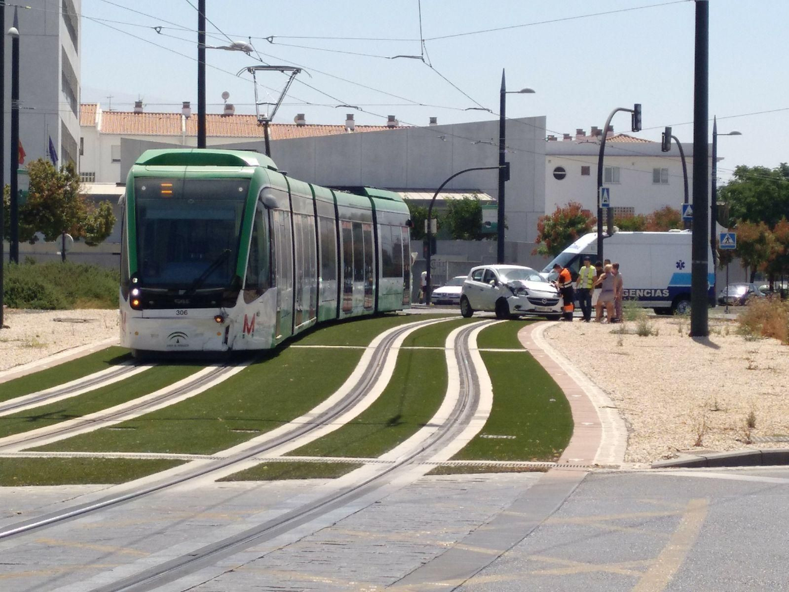 La colisión se produjo en torno a las 13:30 horas.