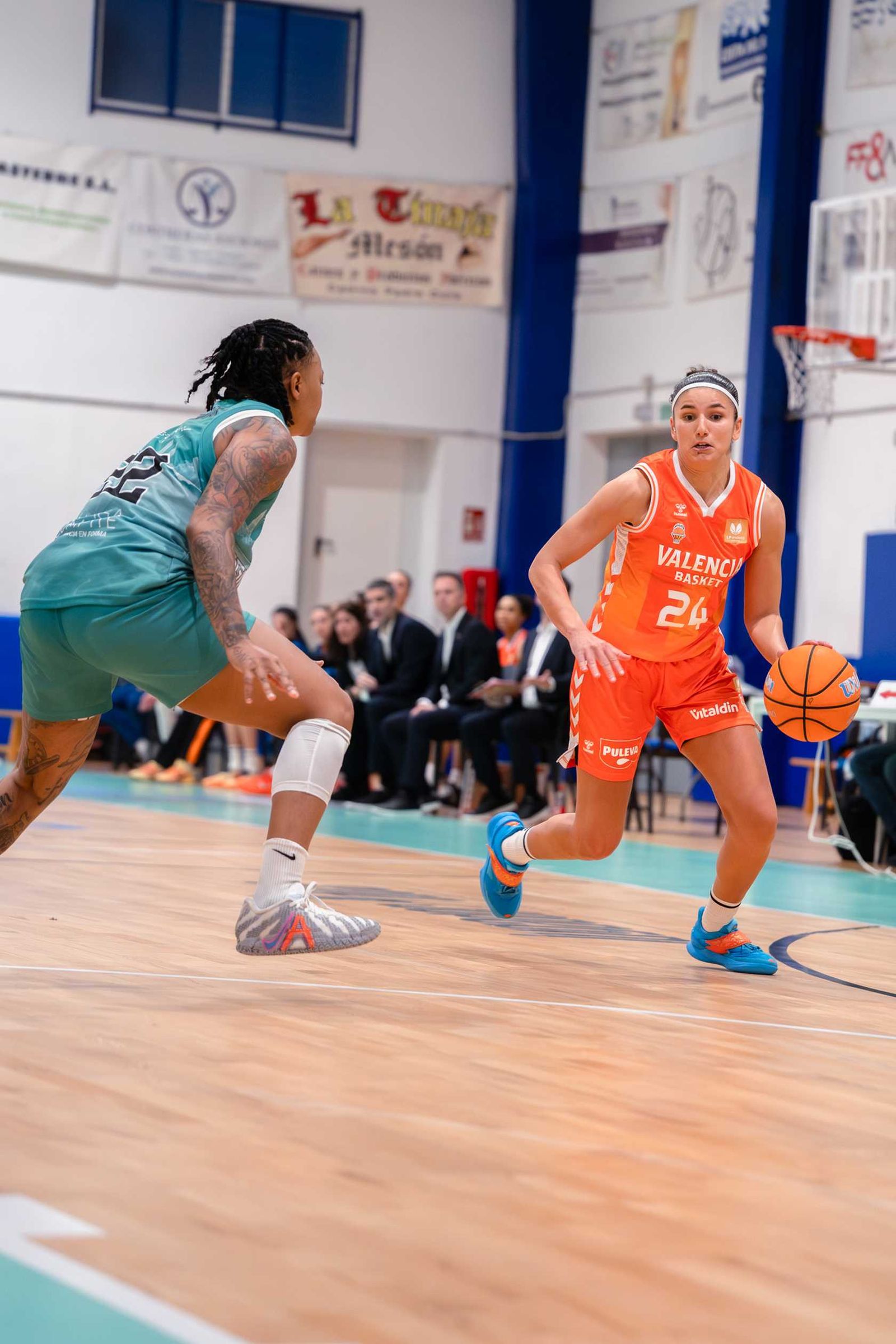 Apoteosis en Estepona; cae el campeón Valencia (67-66)