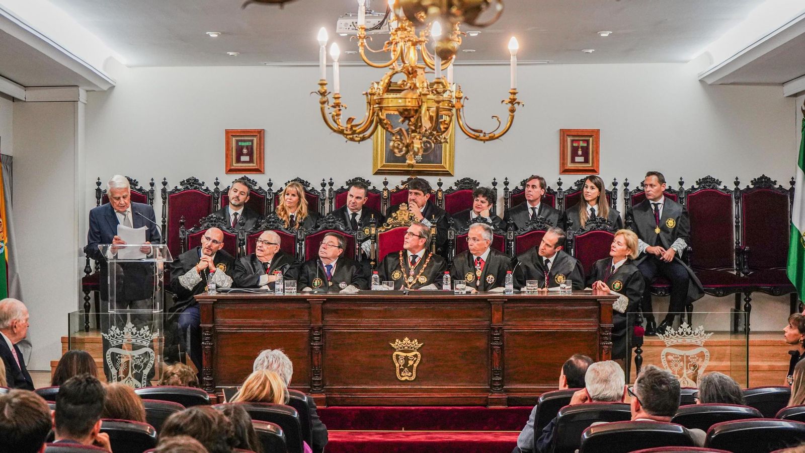 Entrega de los Botones de Oro y Plata y distinciones que el Colegio de Abogados de Granada