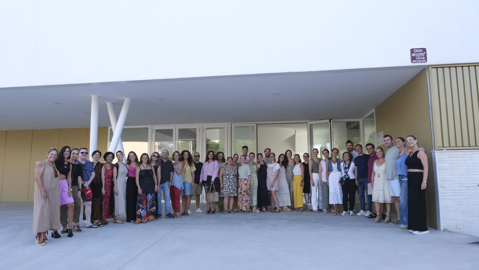 Kina Jiménez visita el Conservatorio Profesional de Danza que lleva su nombre