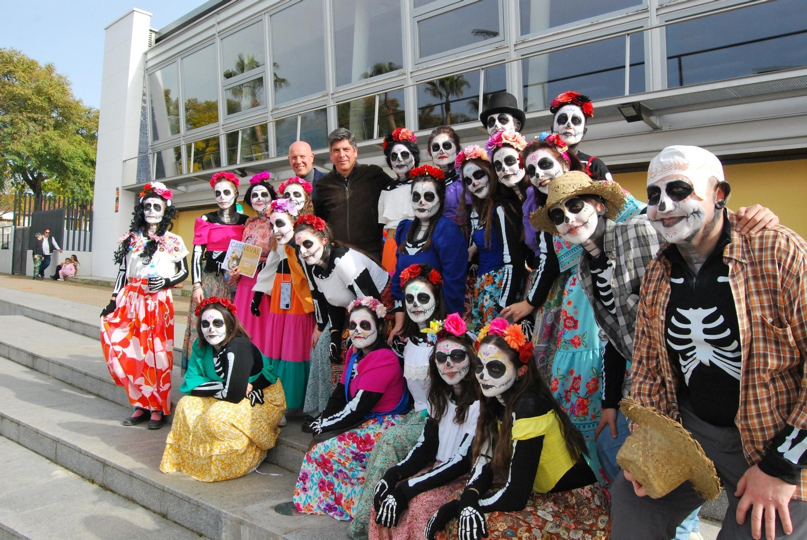 El gran pasacalles del Carnaval de Montilla, en imágenes