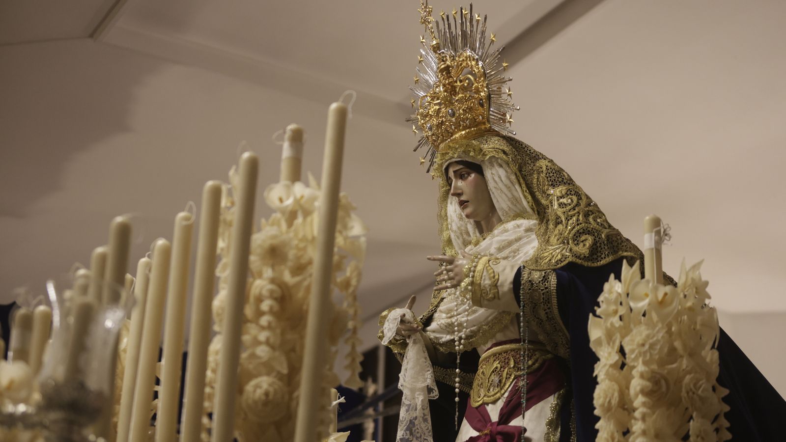 Preparativos en las iglesias de Algeciras para la Magna Mariana, en imágenes