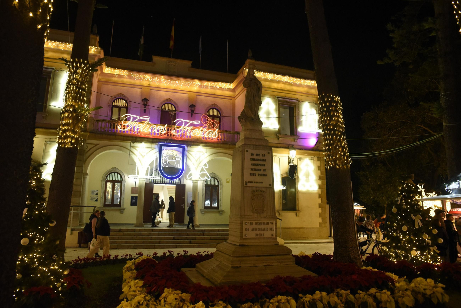 Fotos del poblado navideño de los Jardines Saccone de La Línea