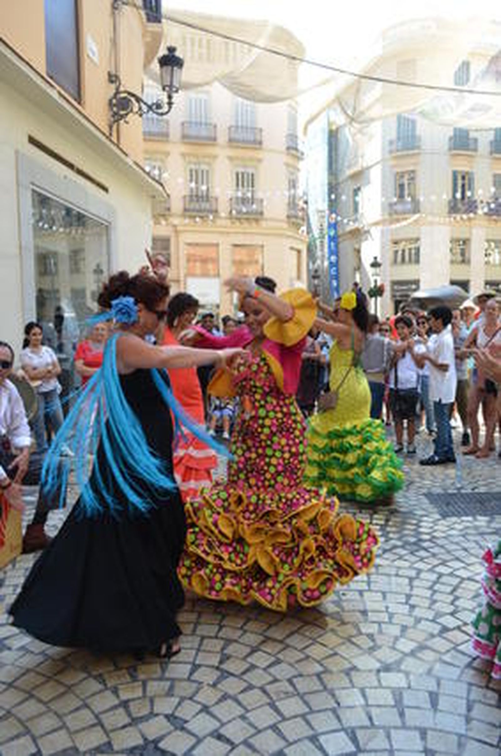 Jolgorio en el Real y en el centro

Foto: Marta González / Javier Albiñana