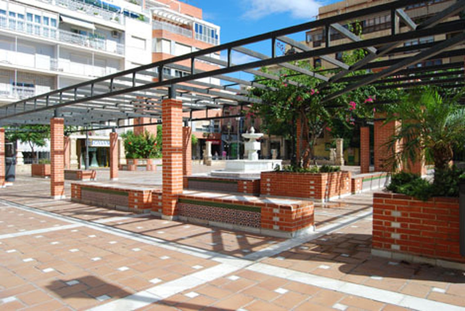 Iglesia y Plaza de San pedro