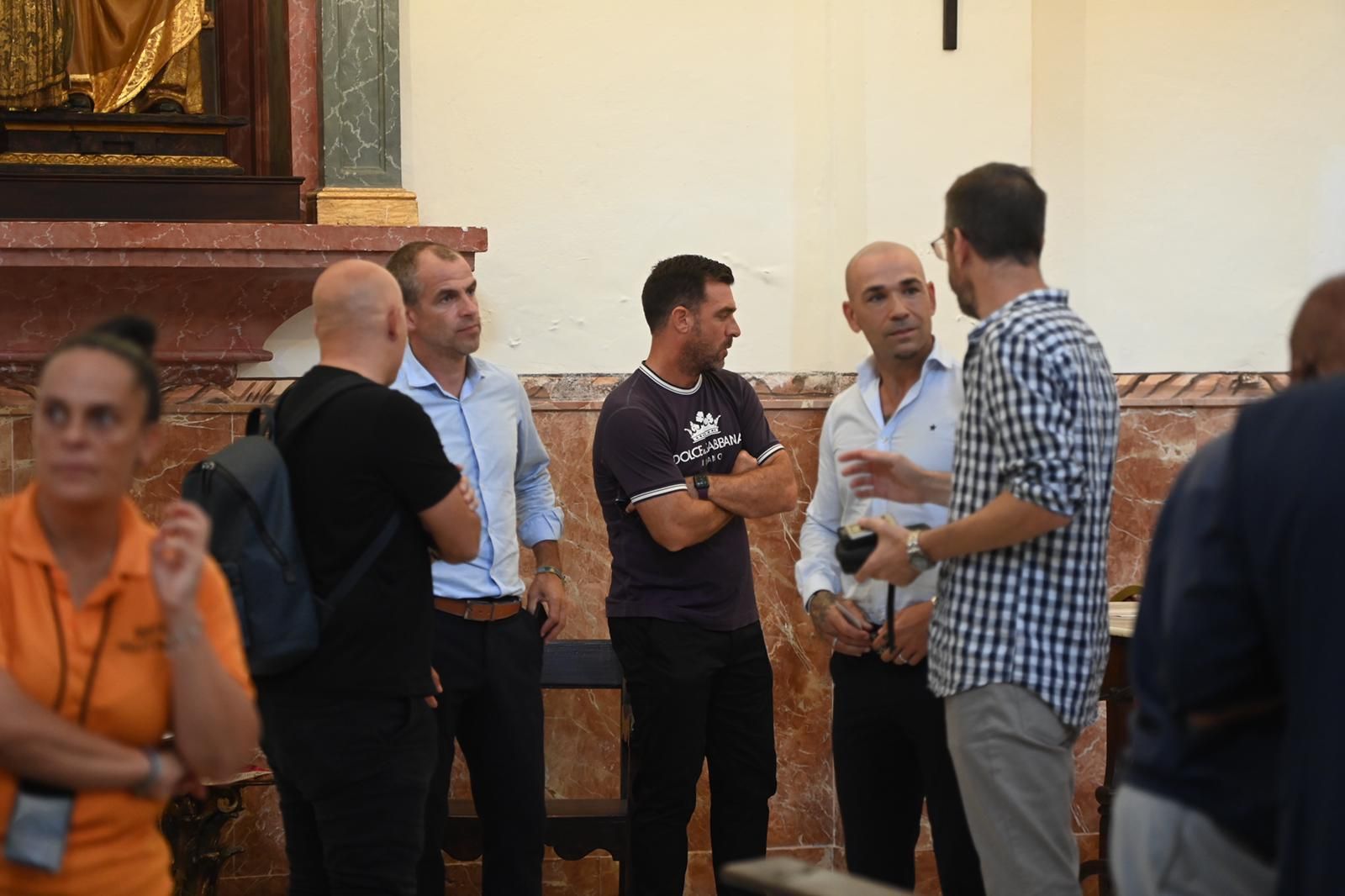 La ofrenda floral del Málaga CF a la Divina Pastora, en fotos