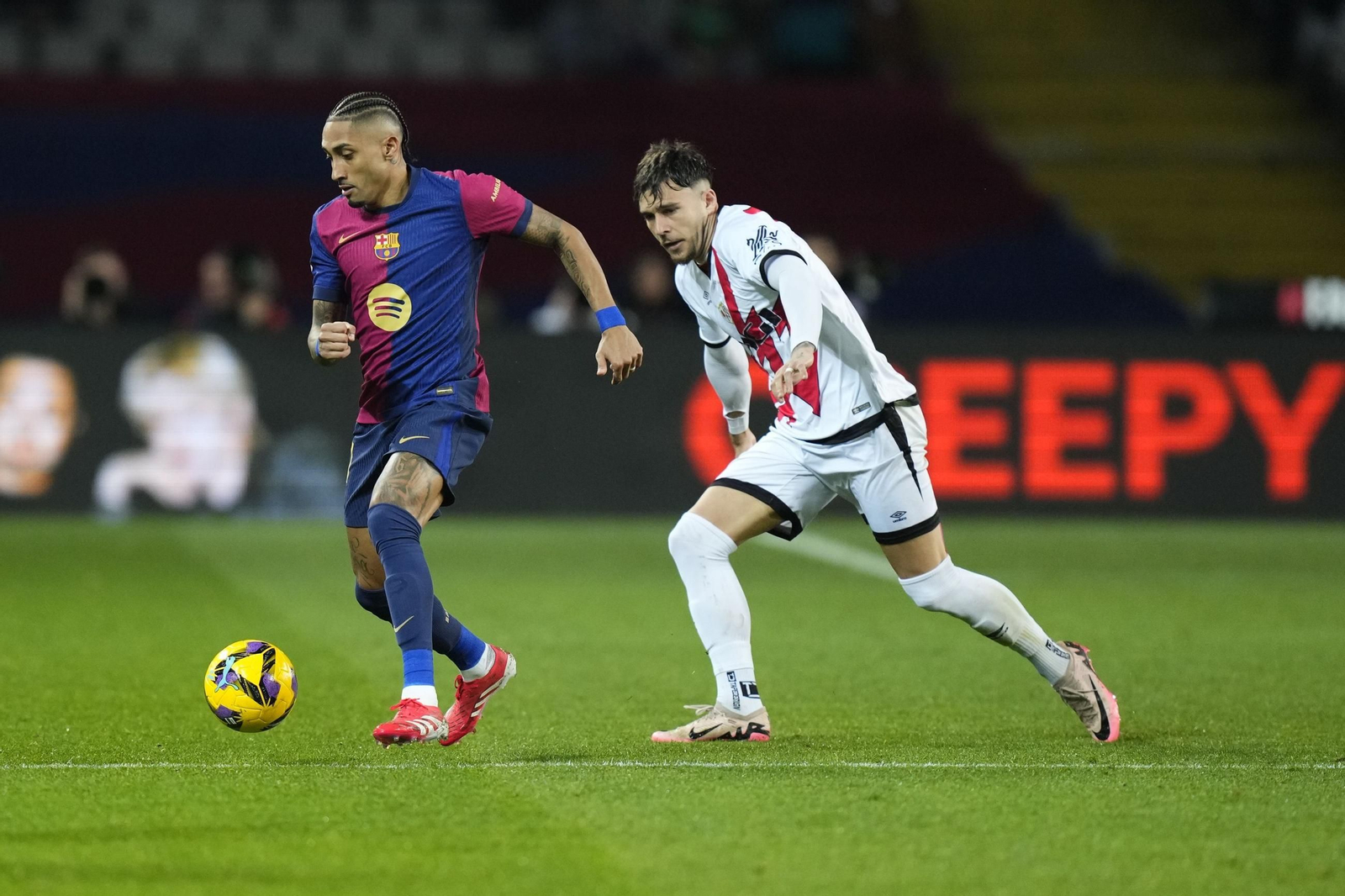 Las fotos del polémico Barcelona - Rayo Vallecano