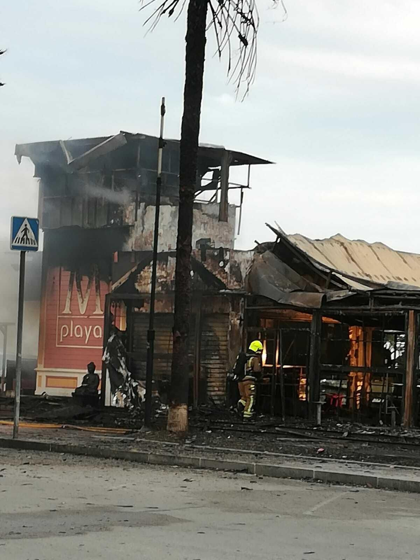 Estado en el que ha quedado el chiringuito Moliere de Torremolinos