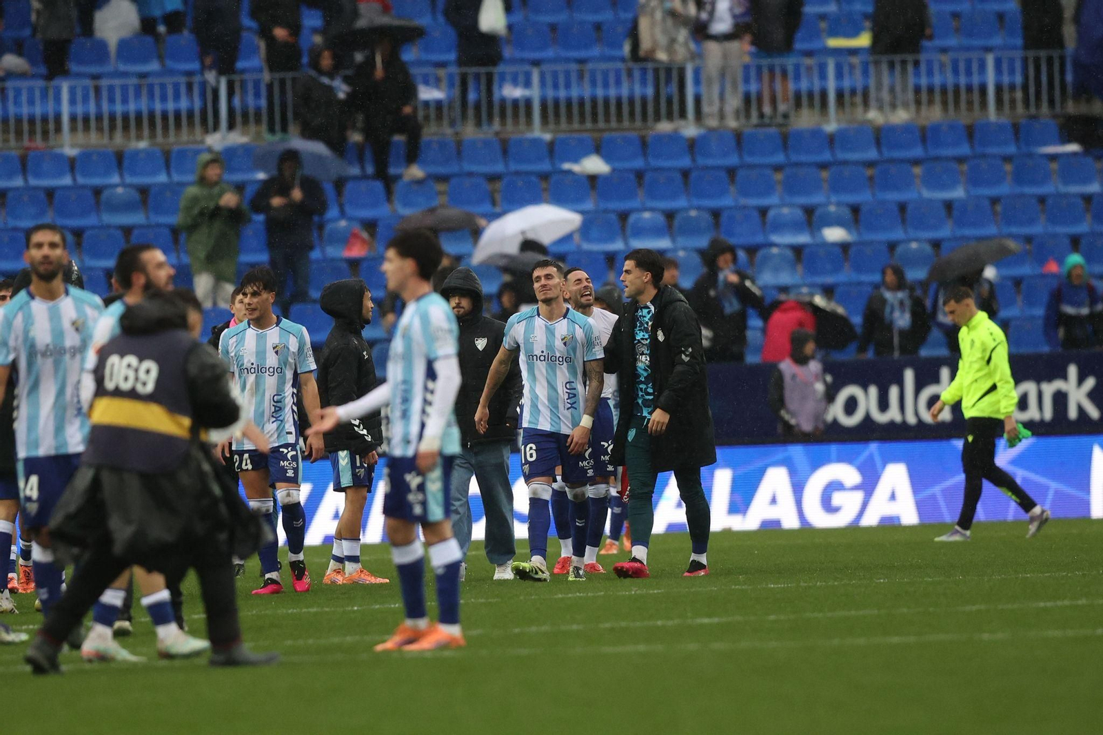 Málaga CF-Almería, en fotos