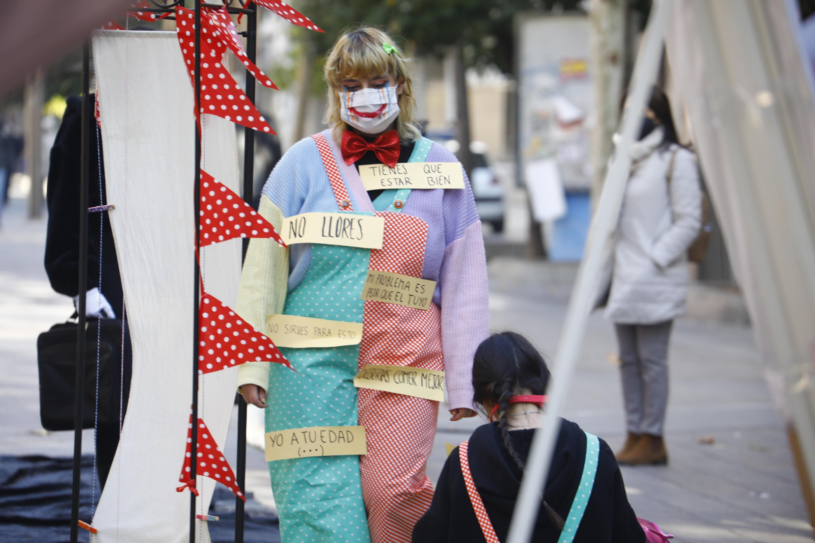 El 'circo' de la salud mental del Colegio Ferroviario de Córdoba, en fotografías