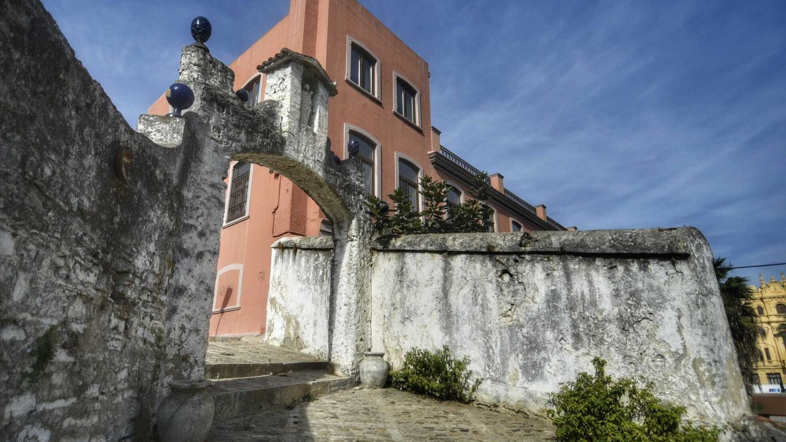 La entrada al Patio del Coral, en Algeciras.