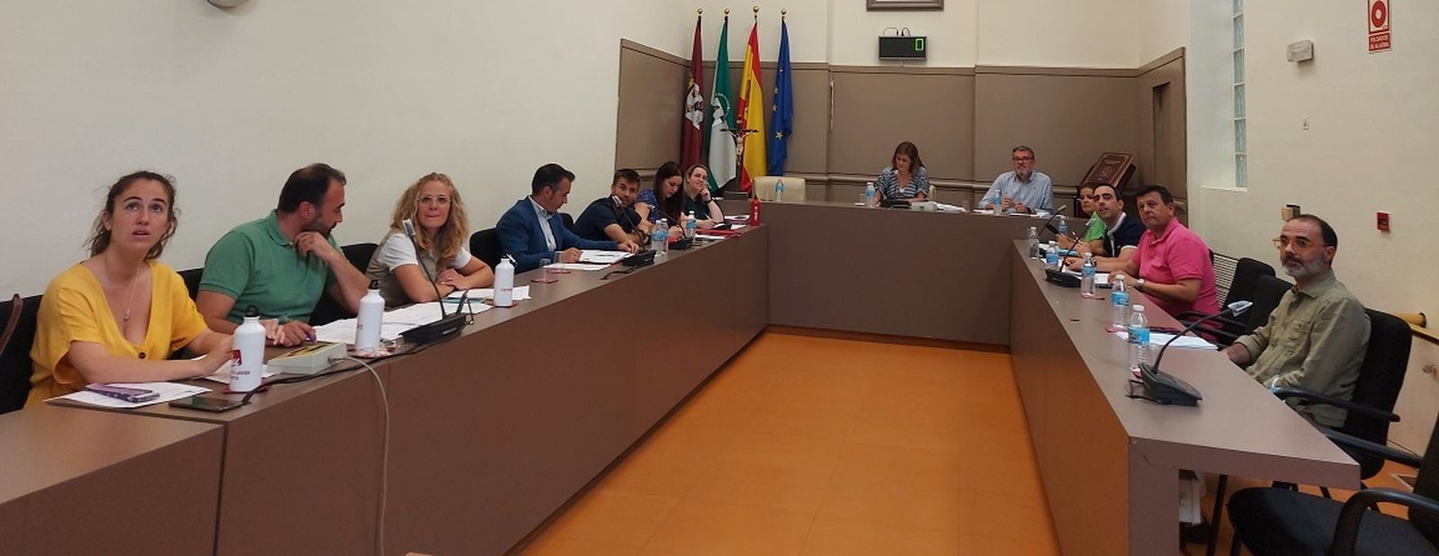 Sesión plenaria en el Ayuntamiento de Baena.