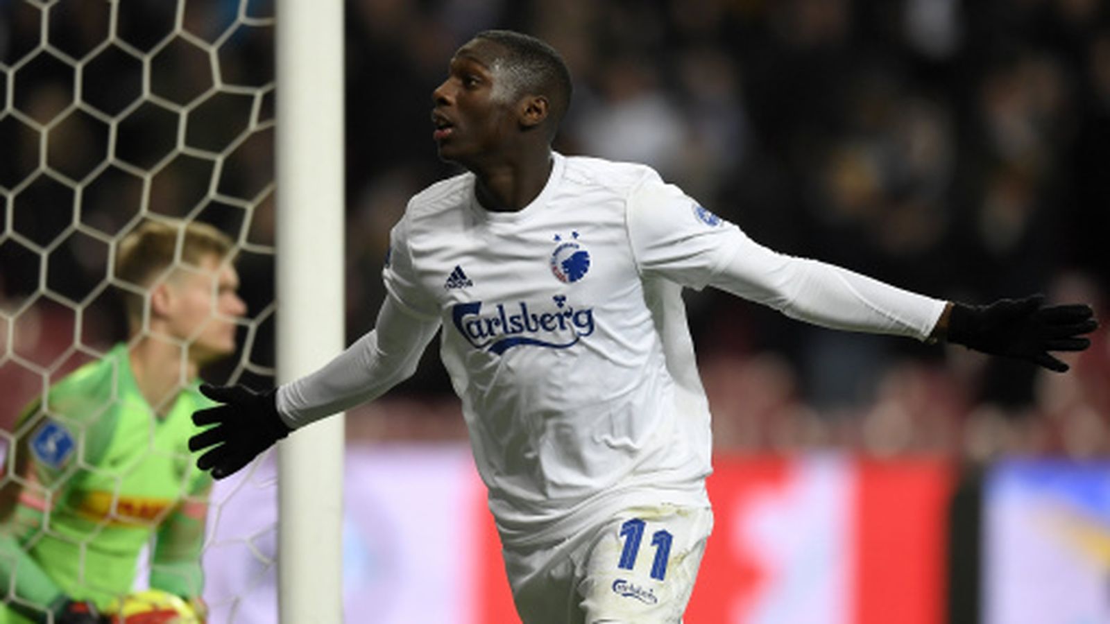 Duramy celebra un gol con el Copenhague.