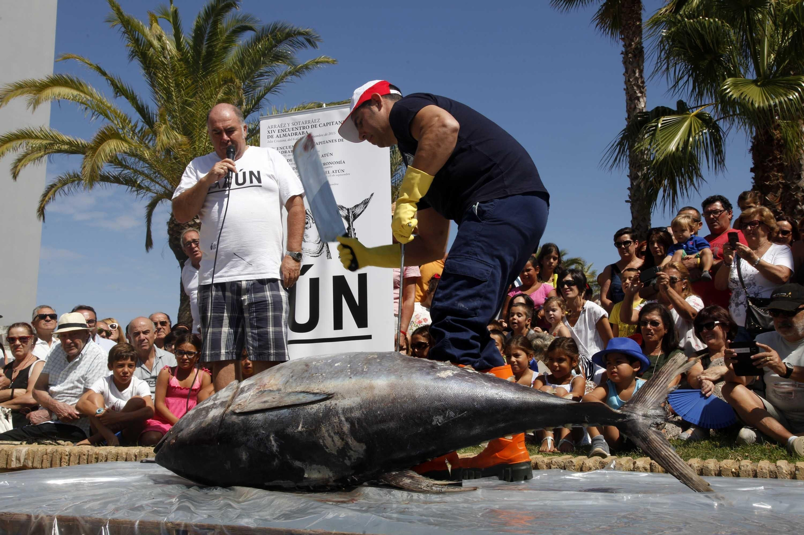 El ronqueo en directo abre la semana dedicada al atún.