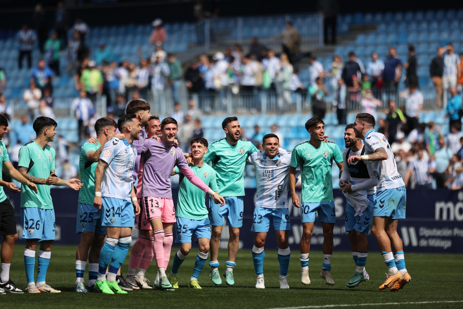 La fiesta final en La Rosaleda, en fotos